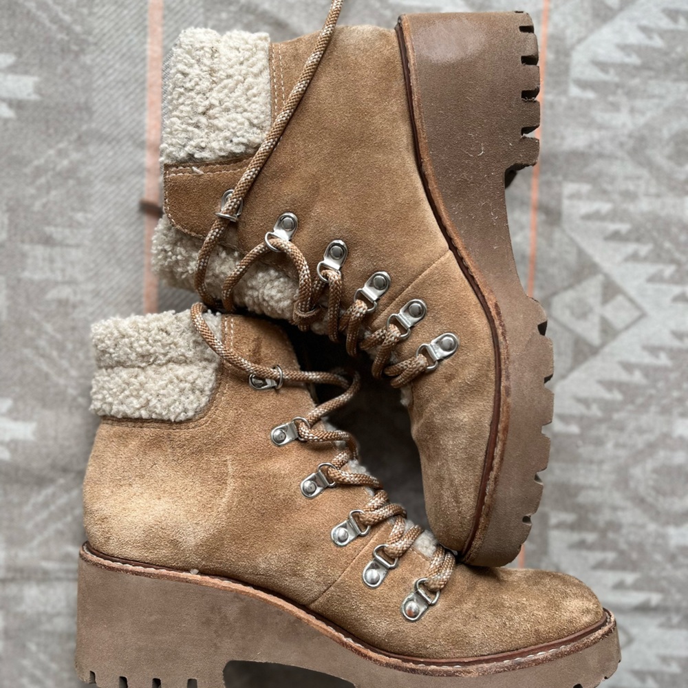 Dolce Vita Brown Boots / Size 6